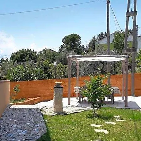 Abruzzo Mare E Monti Bed & Breakfast 3*
